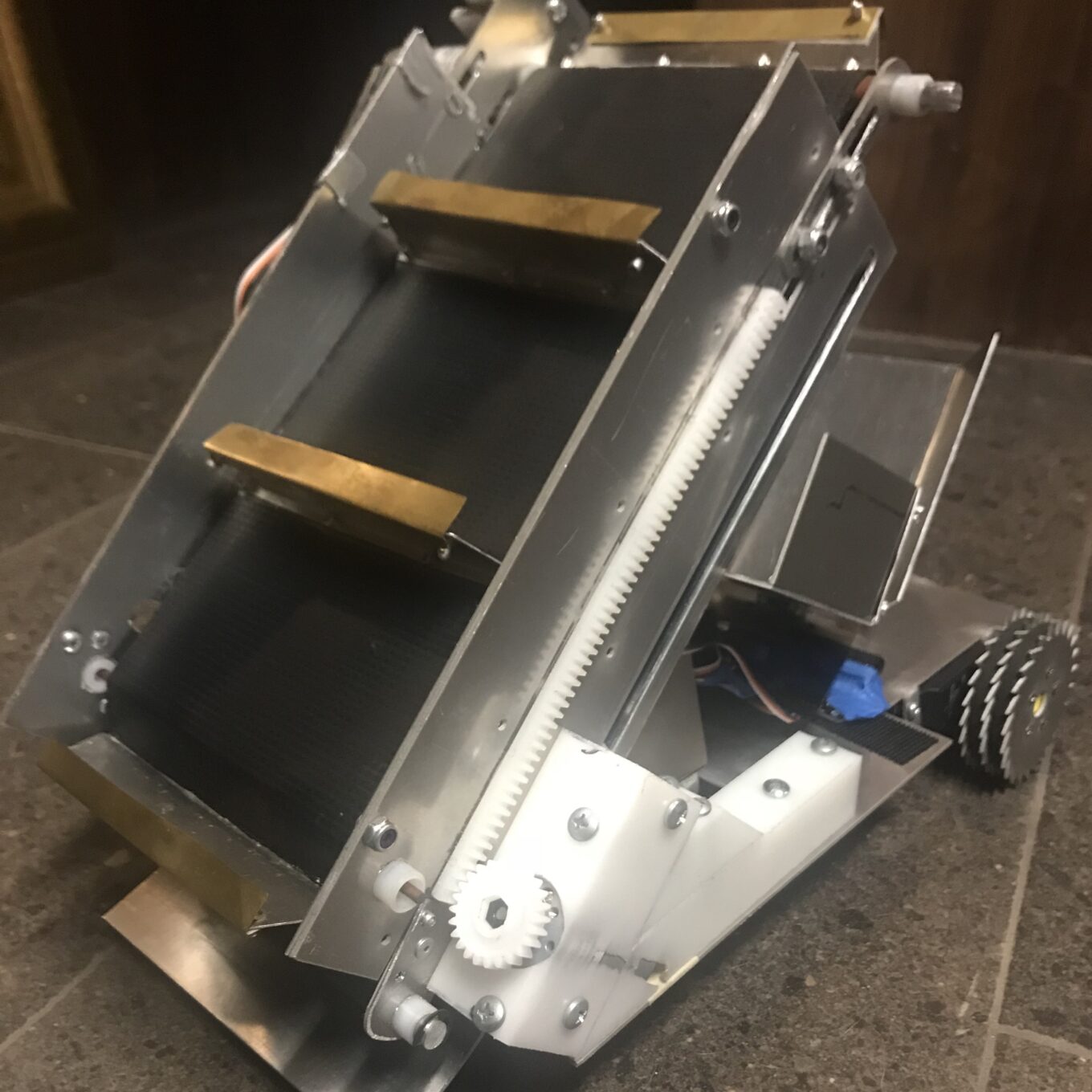 2.007 Robot